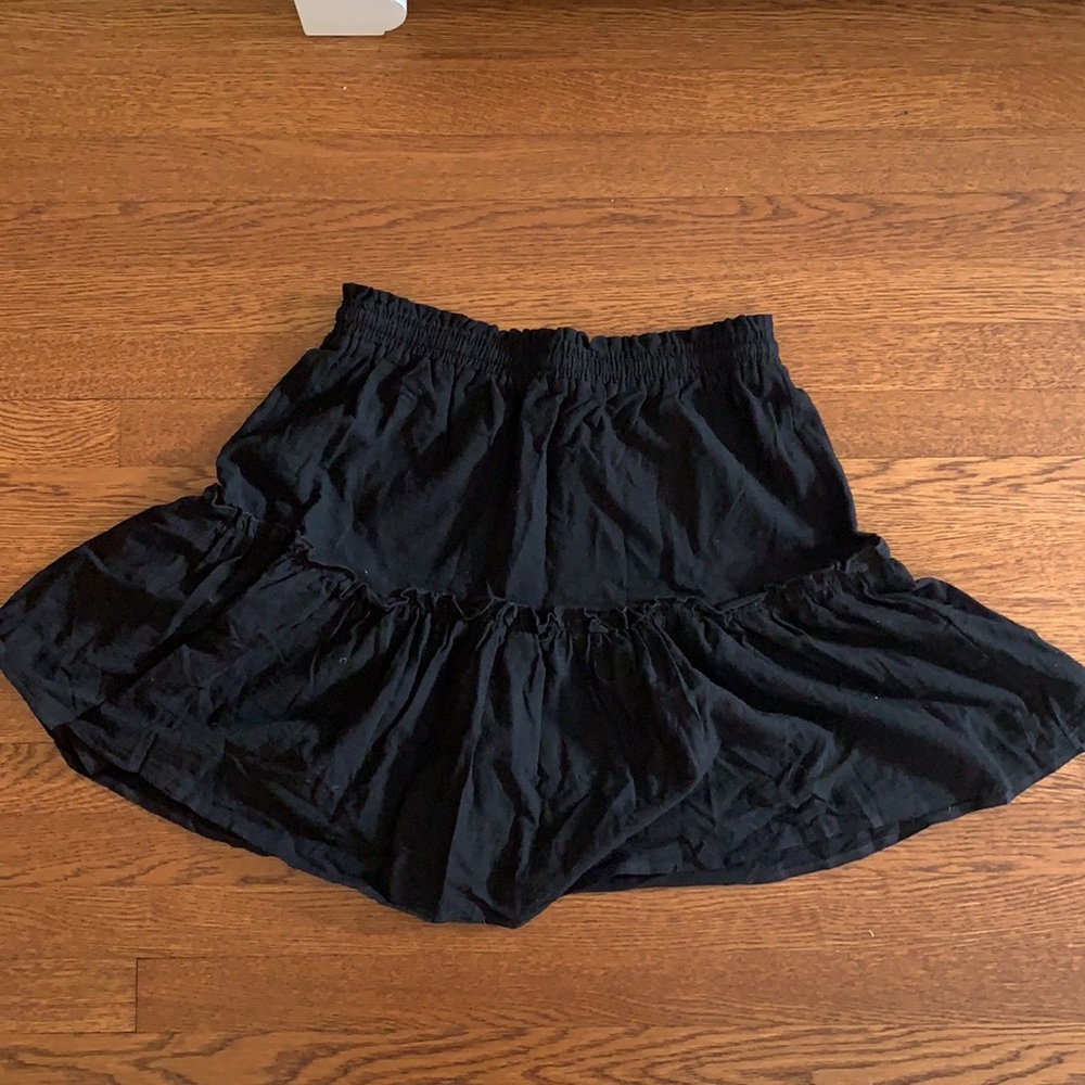 black mini skirt - Picture 2 of 2